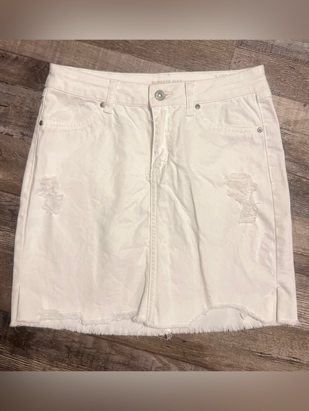 REWASH Distressed White Denim Mini Skirt ~Size 1